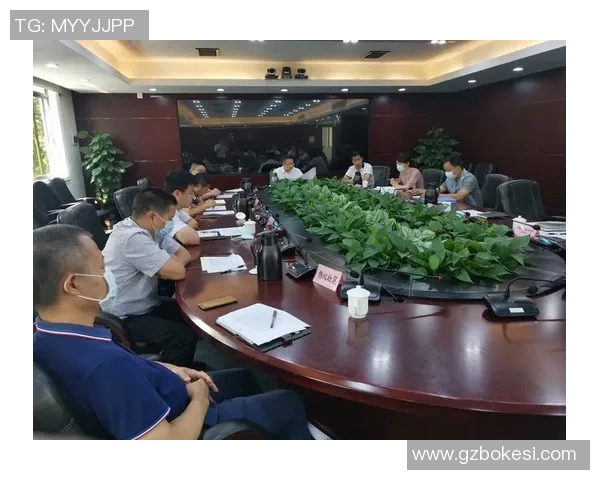 疫情防控常态化与社会经济恢复的双重挑战与应对策略分析